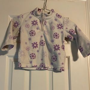 Fleece 3/4 zip pullover.